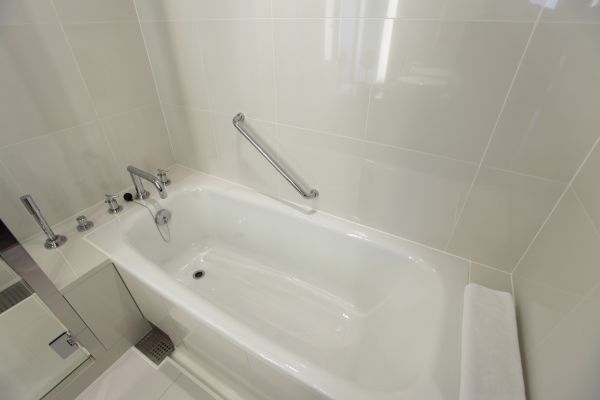 Cost of Bathtub Repair in Cincinnati